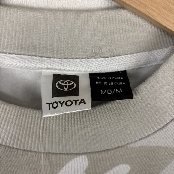 Official Toyota Land Cruiser Camo Crewneck Sweatshirt TIKTOK Viral Sz Medium NWT - Picture 4 of 6